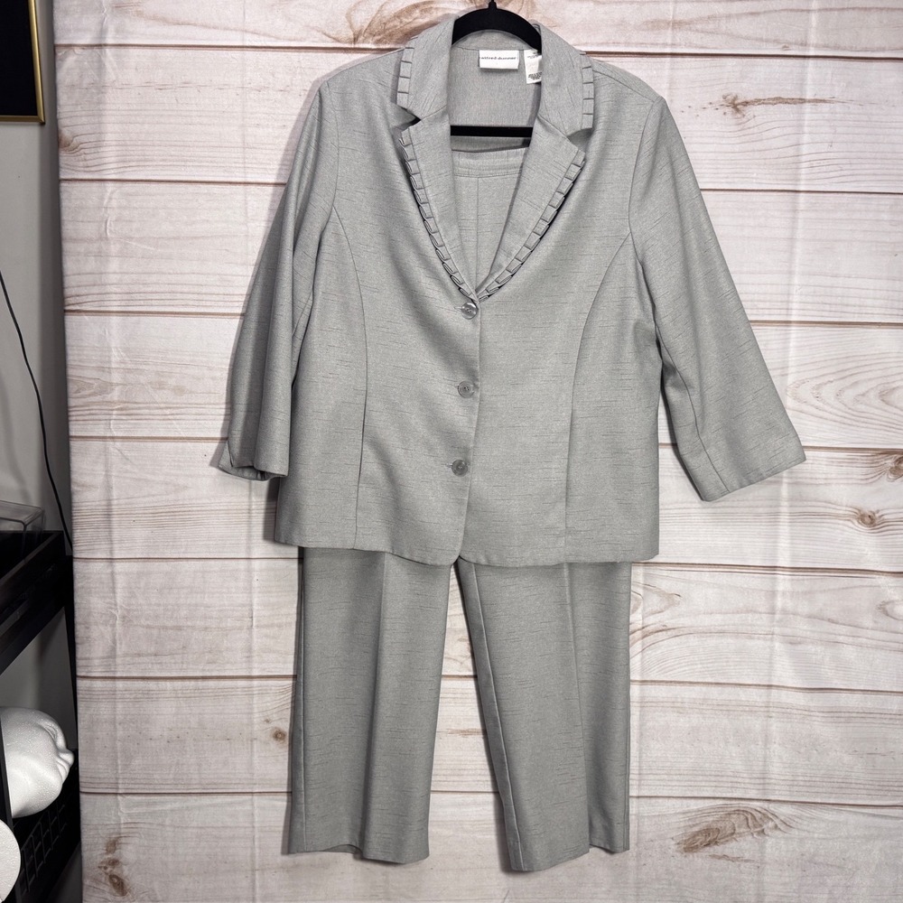 Alfred Dunner Womens 14P Gray Pant Suit Blazer Pleated Trim Elastic Waist Set